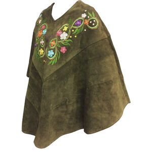 Vtg Olive Green Suede Cape Poncho Embroidery flowers Boho Hippie Festival Retro